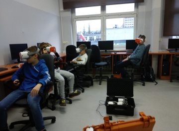 Powiększ obraz: Arduino oraz okulary VR - podsumowanie grudnia (#LaboratoriaPrzyszłości)